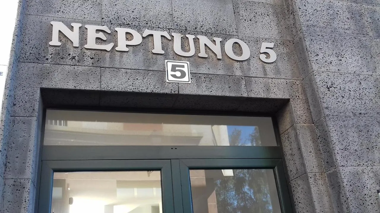 Neptuno Rooms Arrecife  Arrecife (Lanzarote)